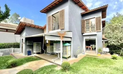 Casa para venda em Residencial Euroville de 380.28m² com 4 Quartos, 2 Suites e 4 Garagens