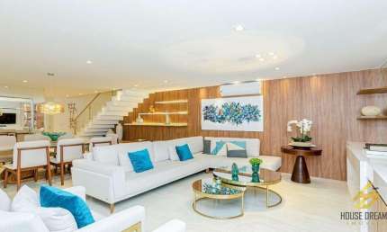 Cobertura para venda em Água Verde de 217.00m² com 3 Quartos, 3 Suites e 3 Garagens