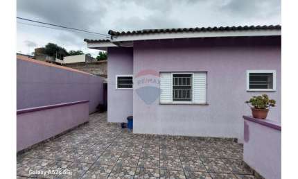 Casa para venda em Jardim Carlos Gomes de 100.00m² com 2 Quartos, 1 Suite e 3 Garagens