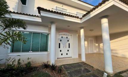 Casa de Condomínio para alugar em Jardim Residencial Vicente De Moraes de 260.00m² com 3 Quartos e 3 Suites