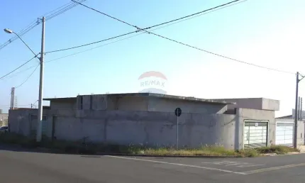 Casa para venda em Jardim Dos Manacás de 401.77m² com 1 Quarto e 4 Garagens