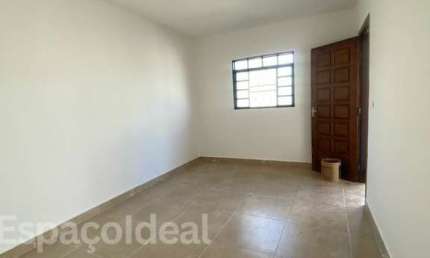Casa para venda em Vila Dutra de 118.00m² com 3 Quartos, 1 Suite e 2 Garagens