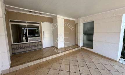 Casa de Condomínio para venda em Jardim Zara de 260.00m² com 4 Quartos, 1 Suite e 2 Garagens