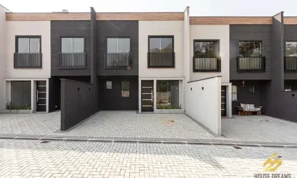 Sobrado para alugar em Mossunguê de 150.00m² com 3 Quartos, 1 Suite e 2 Garagens