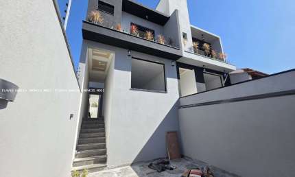 Sobrado para venda em Braz Cubas de 150.00m² com 3 Quartos, 1 Suite e 2 Garagens