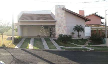 Casa de Condomínio para venda em Altos Do Jaraguá de 251.00m² com 3 Quartos, 1 Suite e 4 Garagens