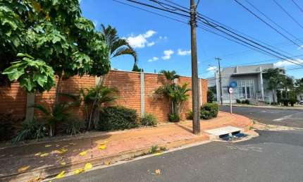 Casa para venda em Vila Velosa de 415.00m² com 4 Quartos, 4 Suites e 4 Garagens