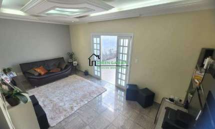 Casa para venda em PARQUE CIDADE JARDIM II de 230.00m² com 3 Quartos, 1 Suite e 2 Garagens