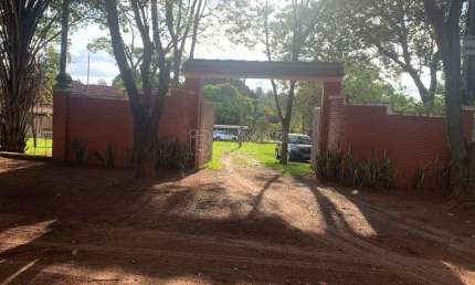 Fazenda / Sítio para venda e aluguel em Parque Tropical de 417.00m² com 4 Quartos