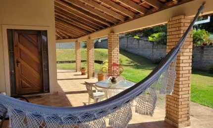 Casa para venda em Casa Blanca de 332.00m² com 3 Quartos, 1 Suite e 4 Garagens