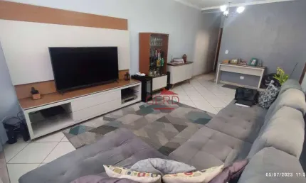 Sobrado para venda em Pestana de 161.00m² com 3 Quartos, 1 Suite e 2 Garagens