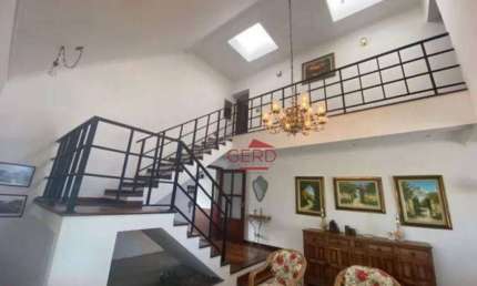 Casa de Condomínio para alugar em Alphaville de 400.00m² com 4 Quartos, 4 Suites e 10 Garagens