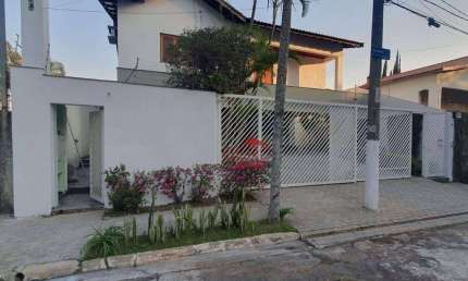 Casa para venda em City América de 452.00m² com 4 Quartos, 4 Suites e 5 Garagens