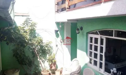 Casa para venda em Cidade Das Flores de 187.00m² com 3 Quartos e 2 Garagens