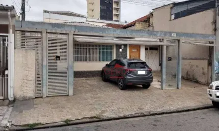 Casa para venda em Centro de 231.00m² com 4 Quartos e 4 Garagens