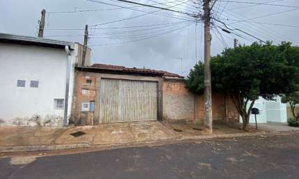 Casa para venda em Jardim Cruzeiro Do Sul I E Ii de 150.00m² com 3 Quartos, 1 Suite e 4 Garagens