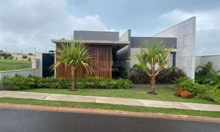 Casa de Condomínio para venda em Jardim Nova Araraquara de 270.00m² com 3 Quartos, 3 Suites e 4 Garagens