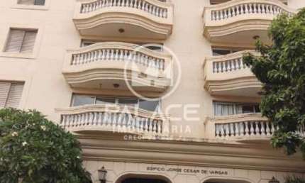 Apartamento para alugar em Centro de 183.00m² com 3 Quartos, 1 Suite e 1 Garagem