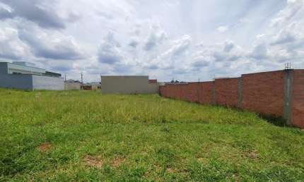 Terreno à venda no Villas Paraíso, Botucatu 