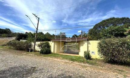 Casa de Condomínio para venda em Granja Viana de 330.00m² com 3 Quartos, 3 Suites e 6 Garagens