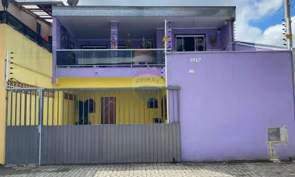 Casa para venda em Boqueirão de 180.00m² com 5 Quartos, 1 Suite e 2 Garagens