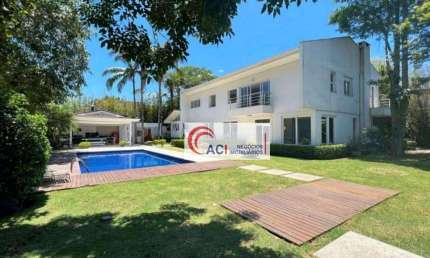 Casa de Condomínio para venda e aluguel em Forest Hills de 660.00m² com 4 Quartos, 4 Suites e 6 Garagens