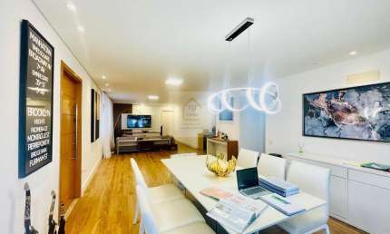 Apartamento para venda em Vila Oliveira de 210.00m² com 3 Quartos, 3 Suites e 4 Garagens