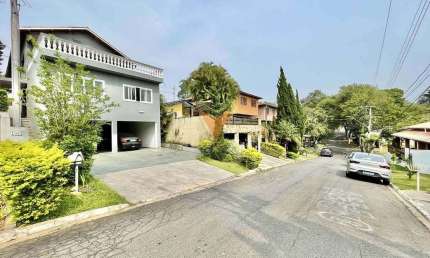 Casa para venda em Jardim Das Flores de 350.00m² com 4 Quartos, 2 Suites e 5 Garagens