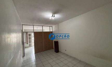 Apartamento para alugar em Ponta Da Praia de 45.00m² com 1 Quarto e 1 Garagem