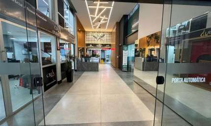 Sala comercial para alugar na Rua Desembargador Westphalen, Rebouças, Curitiba
