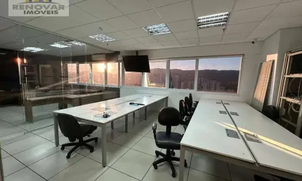 Sala Comercial para alugar em Vila Partenio de 150.00m² com 3 Garagens