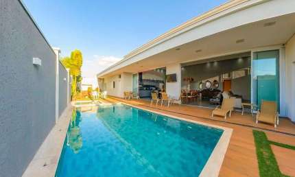 Casa para venda em Jardim Terras De Carolina de 326.00m² com 4 Quartos, 4 Suites e 2 Garagens