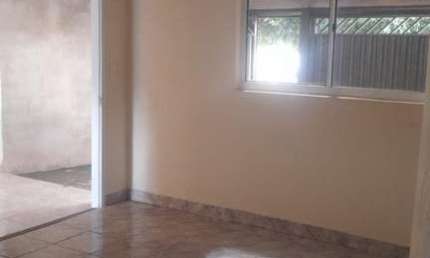 Casa para venda em Jardim Maria Das Graças de 215.00m² com 3 Quartos e 1 Garagem