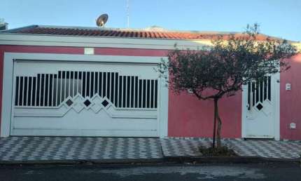 Casa para venda em Palmeiras de 250.00m² com 3 Quartos, 1 Suite e 2 Garagens