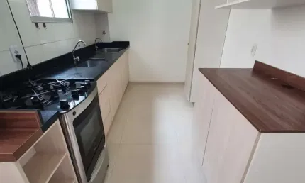 Apartamento para alugar em Piracicamirim de 45.00m² com 2 Quartos e 1 Garagem