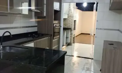 Casa para alugar em Condomínio Golden Park Residence Ii de 150.00m² com 3 Quartos, 1 Suite e 2 Garagens