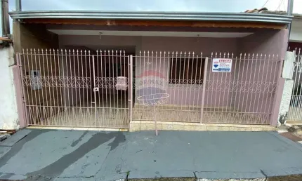 Casa para venda em Centro de 177.00m² com 3 Quartos e 1 Garagem