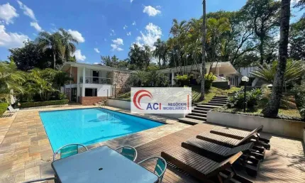 Casa para venda em Vila Santo Antônio de 850.00m² com 4 Quartos, 3 Suites e 6 Garagens