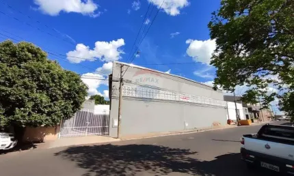 Galpão / Depósito / Armazém para alugar em Vila Guararapes de 991.12m²
