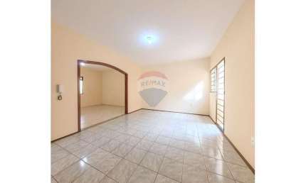 Casa para venda em Jardim Universitário de 190.00m² com 4 Quartos e 2 Suites