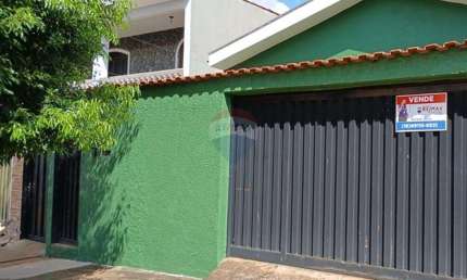 Casa para venda em Jardim Irajá de 85.00m² com 3 Quartos e 1 Garagem