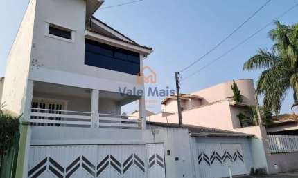 Casa para venda em Vila Rica de 243.00m² com 3 Quartos, 1 Suite e 2 Garagens