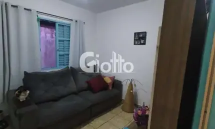 Casa para venda em Jardim Ivete de 142.00m² com 2 Quartos e 1 Garagem
