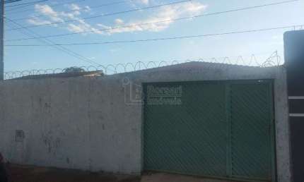 Casa para venda em Jardim Adalberto Frederico De Oliveira Roxo I de 89.00m² com 3 Quartos e 2 Garagens