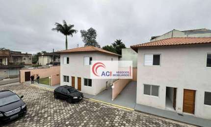Casa de Condomínio para venda em Chácara Bel Verde de 65.00m² com 2 Quartos e 2 Garagens