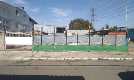 Terreno para venda em Jardim Santo Antônio de 302.00m²