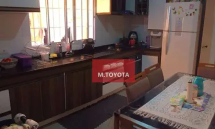 Sobrado para venda em Vila Flórida de 130.00m² com 3 Quartos, 1 Suite e 2 Garagens