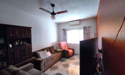 Casa para venda em Jardim Almeida de 181.00m² com 2 Quartos e 1 Garagem