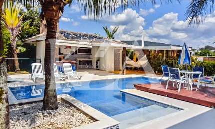 Casa para alugar em Jacaré de 1000.00m² com 4 Quartos, 4 Suites e 4 Garagens
