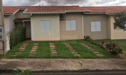 Casa de Condomínio para venda em Jardim Dumont de 99.00m² com 2 Quartos e 1 Garagem